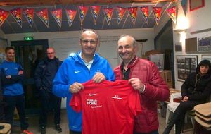 551121a644241_maillot.jpg