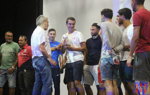 Remise des récompenses pour les U19 et leur accession en Ligue Honneur