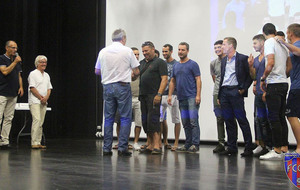 Remise des récompenses pour les Seniors 2 (ou 1 bis :))  et leur accession en Excellence du Rhône